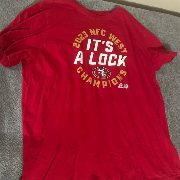San Francisco 49ers “It’s a Lock” 2023 NFC West Champions Tshirt - Picture 1 of 3
